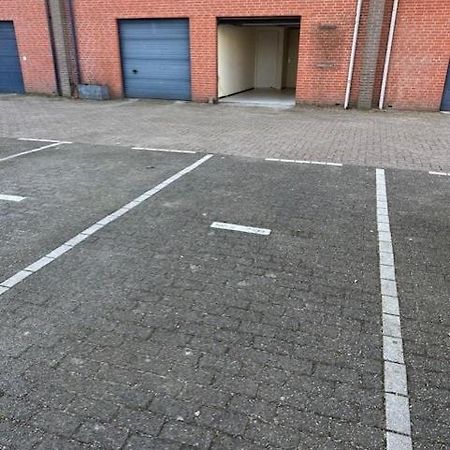 Big House In Roosendaalアパートメント エクステリア 写真
